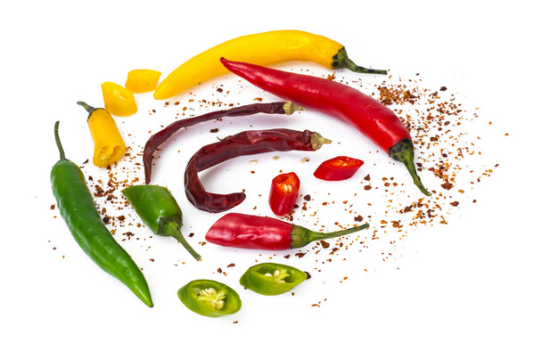 Barevný mix nejčerstvější a nejžhavější chilli papričky - Fotografie, Obrázek
