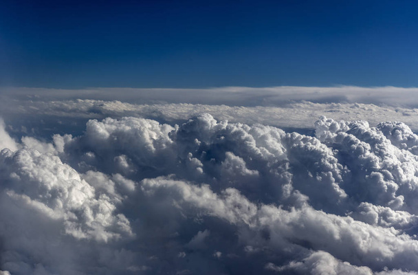 Ég és felhők - Fotó, kép