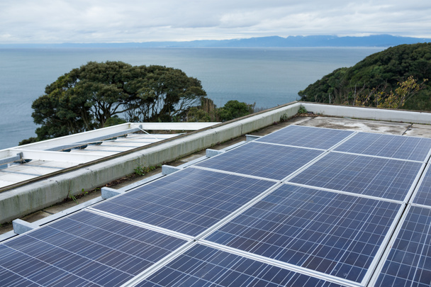solární panely na střeše - Fotografie, Obrázek
