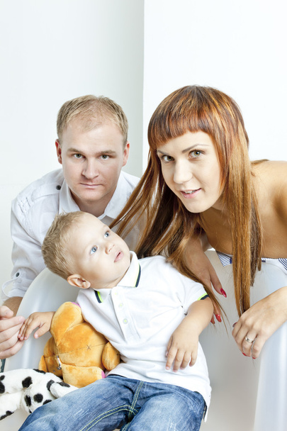 Portrait de parents avec leur petit fils
 - Photo, image