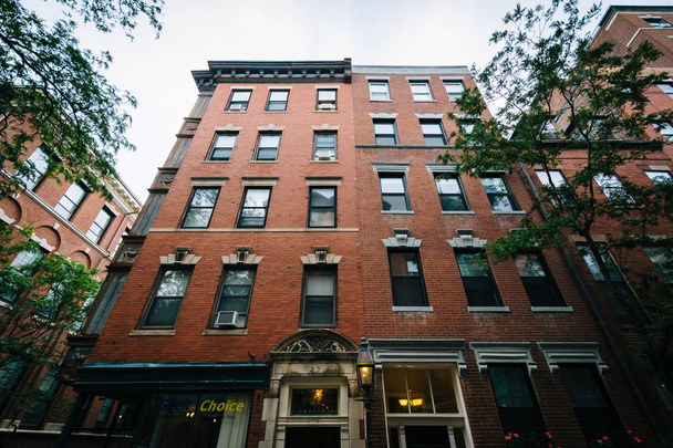 Historic buildings in Beacon Hill, Boston, Massachusetts. - 写真・画像
