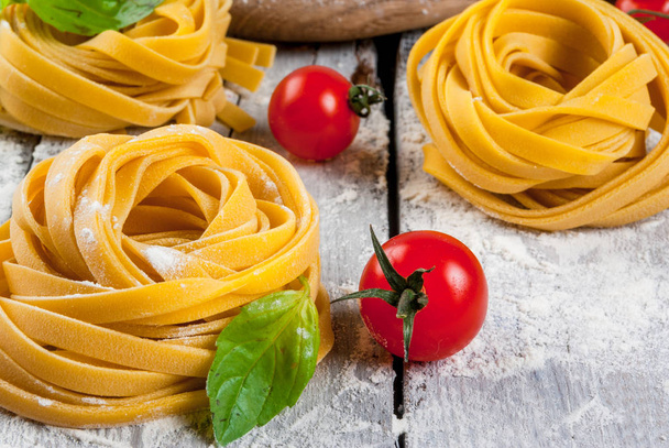 Home made raw uncooked pasta - Foto, Bild