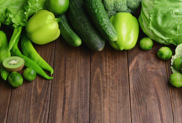Green vegetables and fruits - Foto, imagen