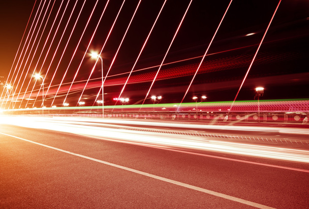 橋梁デッキの光の道 - 写真・画像