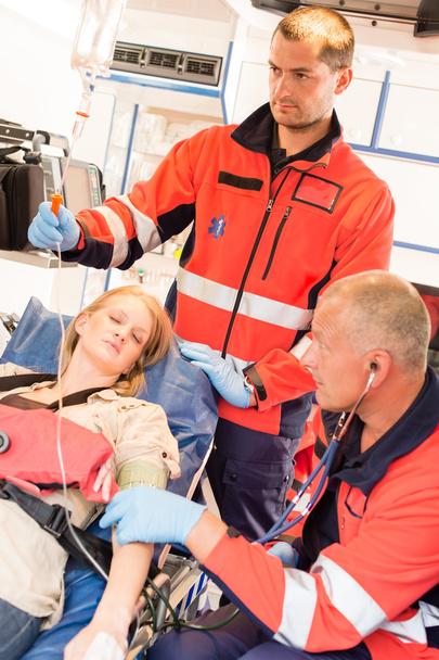 Unconscious patient woman emergency ambulance - Zdjęcie, obraz