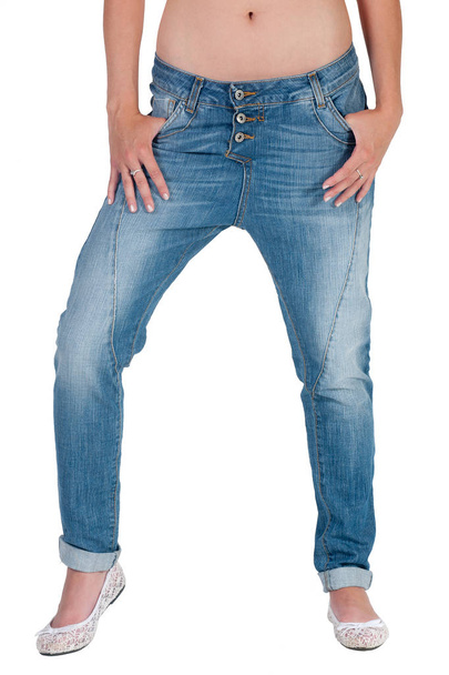 Pernas de mulher em jeans
 - Foto, Imagem