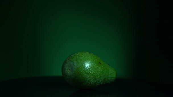 Avocado turning loopable - Footage, Video