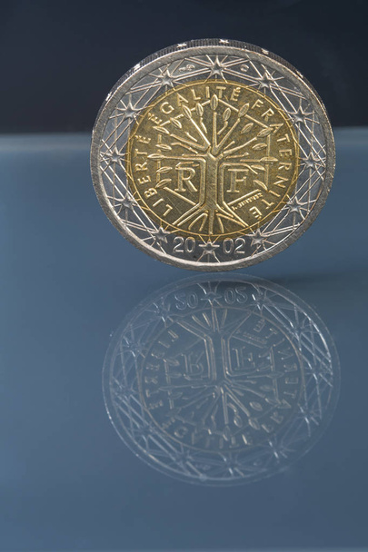 2 EUR Coin uitgegeven door Frankrijk-vrijheid, gelijkheid, broederschap - Foto, afbeelding