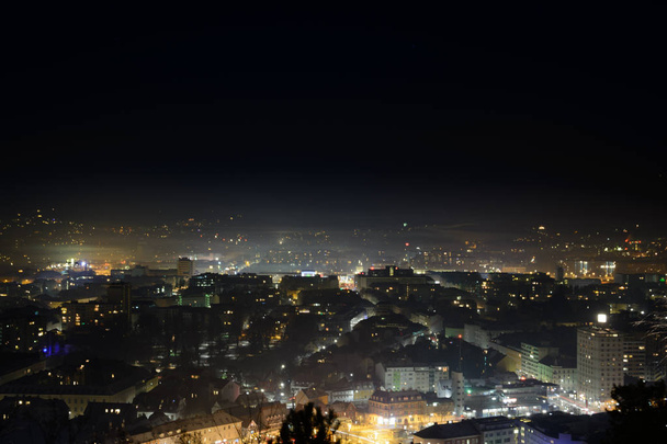 Світле місто вночі
 - Фото, зображення