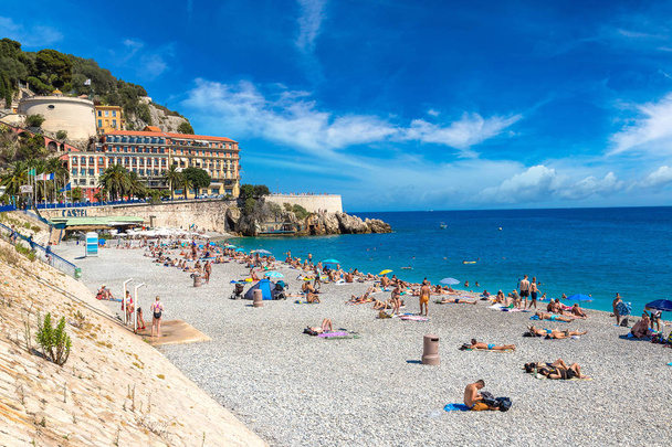 Public beach in Nice - Foto, imagen