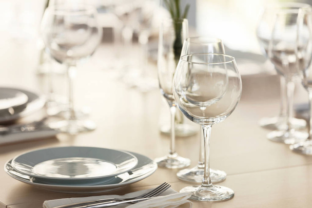 Served table in restaurant - Foto, Bild