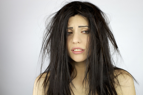απελπισμένοι για την πολύ κακή ημέρα μαλλιά γυναίκα - Φωτογραφία, εικόνα