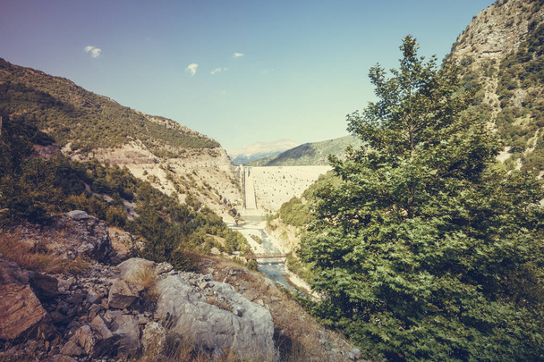 dam in mountains - Foto, Imagem