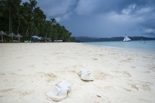 Boracay beach flip floppines
 - Фото, изображение