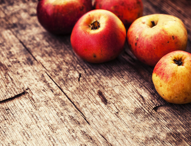 raw ripe apples  - Foto, afbeelding