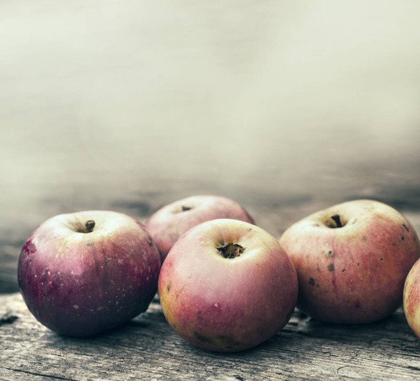 raw ripe apples  - Foto, imagen