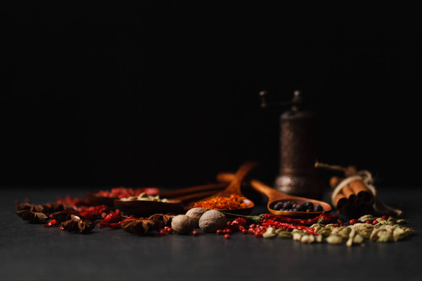 mix of aromatic spices - Φωτογραφία, εικόνα
