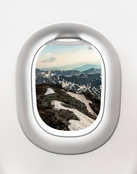 Вид на горы в Македонии из окна самолета
 - Фото, изображение