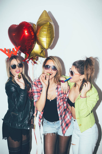 Girls with balloons on christmas party - Foto, Bild