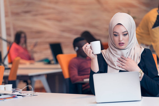 Arabic business woman working in office. - Фото, изображение