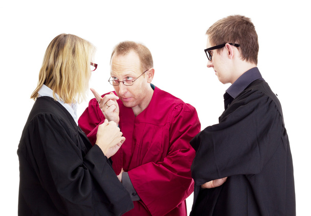 drie juristen debat over een rechtszaak - Foto, afbeelding