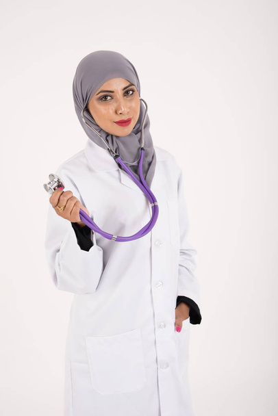 Arab female Doctor - Photo, image