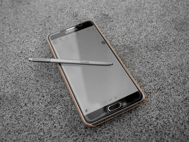 Samsung Galaxy Note 5 on table. - Photo, Image