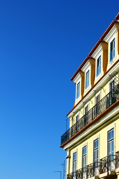 Detalle de un antiguo edificio en Lisboa, Portugal
 - Foto, Imagen