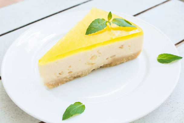 Επιδόρπιο λεμονιού cheesecake - Φωτογραφία, εικόνα