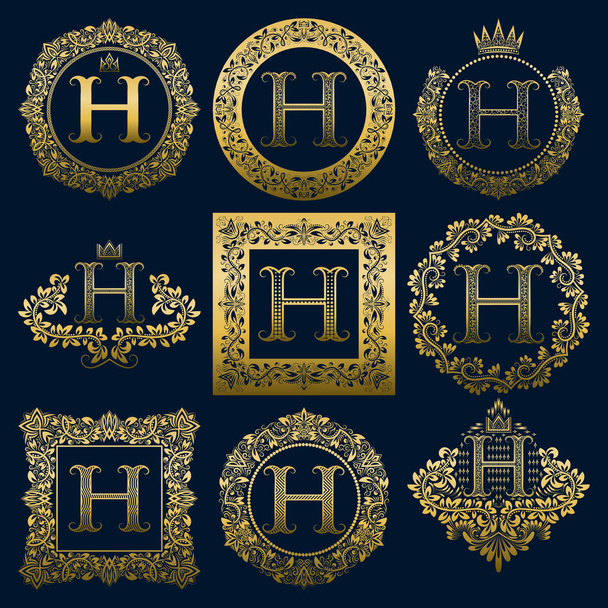 Винтажные монограммы с буквой H. Золотые геральдические логотипы в венках, круглых и квадратных рамах
. - Вектор,изображение