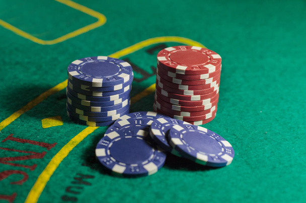 Póker zseton, póker, piros, kockázat, írásvetítő, pénz, lear, szerencse,  - Fotó, kép