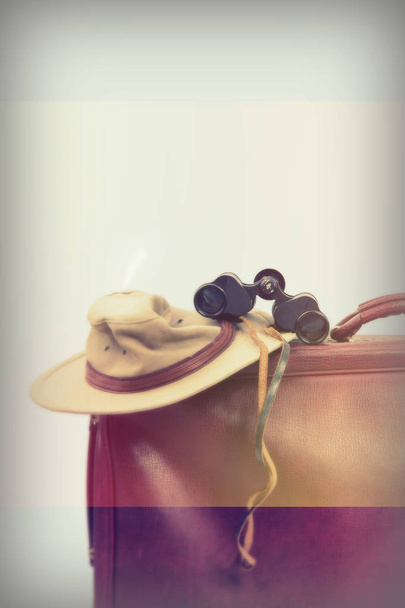 Old brown leather suitcase ready for travelling - Photo, Image