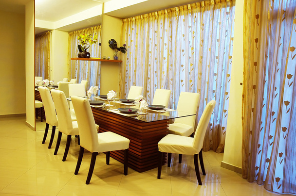 Novo conceito moderno sala de jantar design de interiores
 - Foto, Imagem