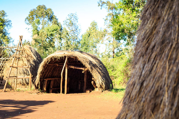 Παραδοσιακά, tribal καλύβα του κατοίκους της Κένυας - Φωτογραφία, εικόνα
