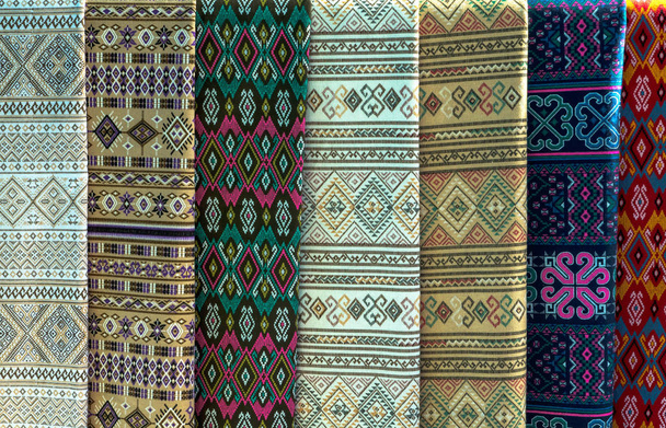 Motifs traditionnels de sarong en Thaïlande
 - Photo, image