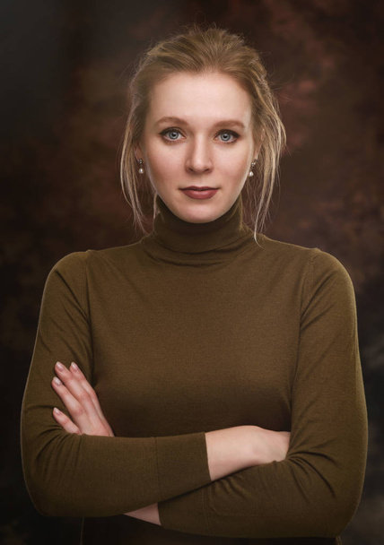 portrait of beautiful young woman - Fotografie, Obrázek