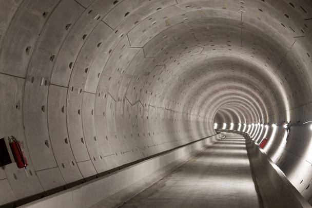 Zdjęcie z betonu streszczenie tunel metra - Zdjęcie, obraz