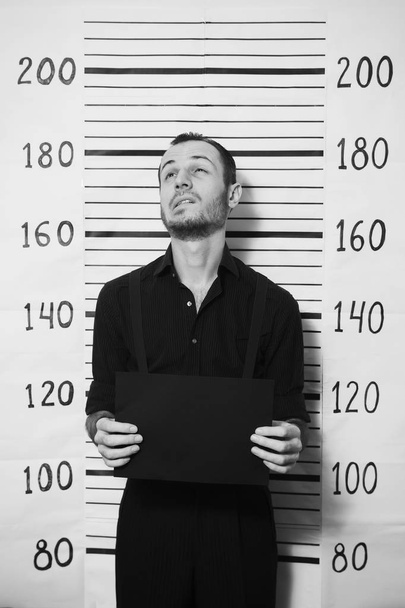 Retrato do homem criminoso
 - Foto, Imagem