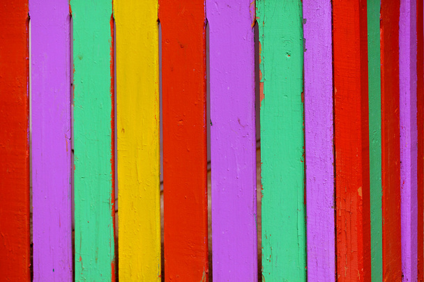 cerca de madeira colorida
 - Foto, Imagem