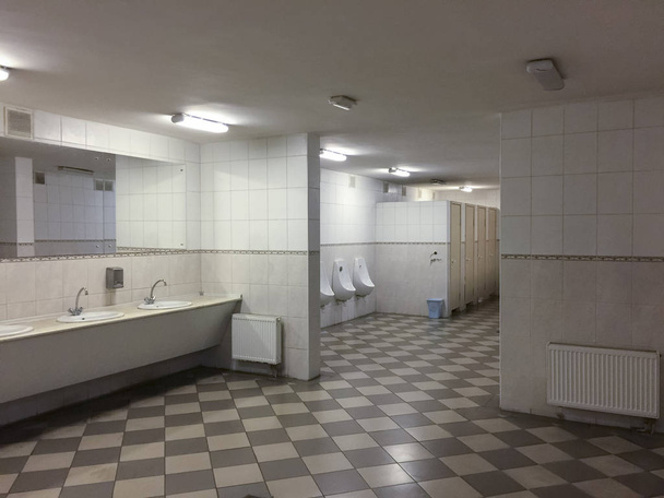 Public toilet in marble, soviet style,  Kiev, Ukraine - Foto, immagini