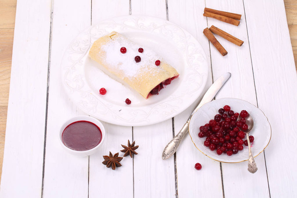Strudel with cherries and Apple - Foto, Imagem