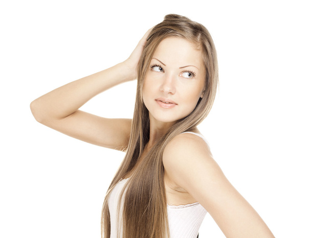 Close-up πορτρέτο του μια όμορφη νεαρή γυναίκα με το κομψό καιρό λαμπερά μαλλιά, που απομονώνονται σε λευκό φόντο - Φωτογραφία, εικόνα