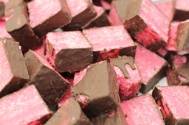 Strawberry fudge pokryte czekoladą - Zdjęcie, obraz