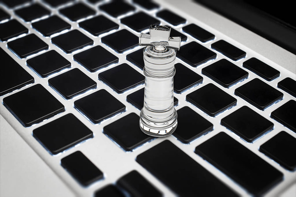 strategia di business online con re degli scacchi sulla tastiera
 - Foto, immagini
