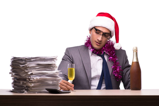Jeune homme d'affaires célébrant Noël au bureau
 - Photo, image