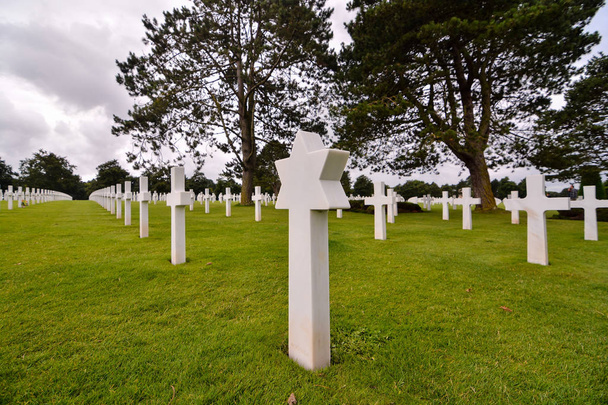 Cmentarz Amerykański w Normandii - Zdjęcie, obraz
