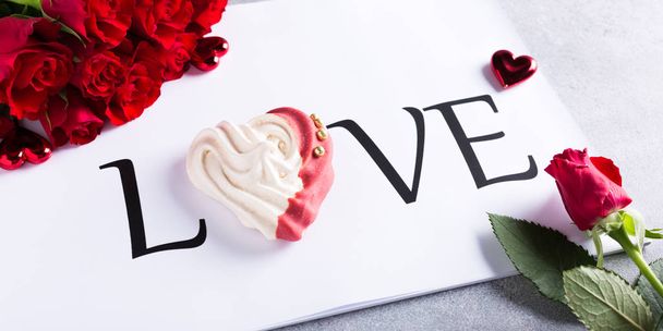 Kalp şeklinde meringues - Fotoğraf, Görsel