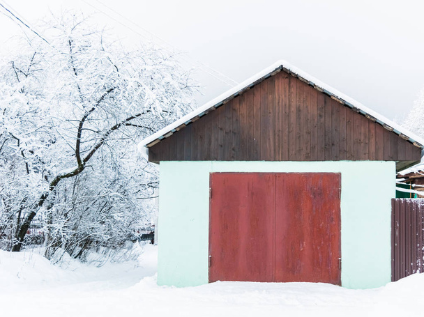 white garage closed - Foto, Imagem