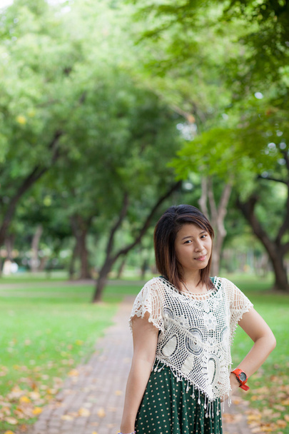 asian portrait in park. - Fotografie, Obrázek