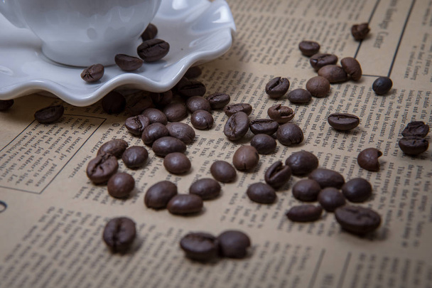сухий кавових зерен
 - Фото, зображення